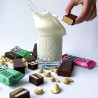Протеиновые батончики CHOCO ALMOND BOX FIZI 10 шт 